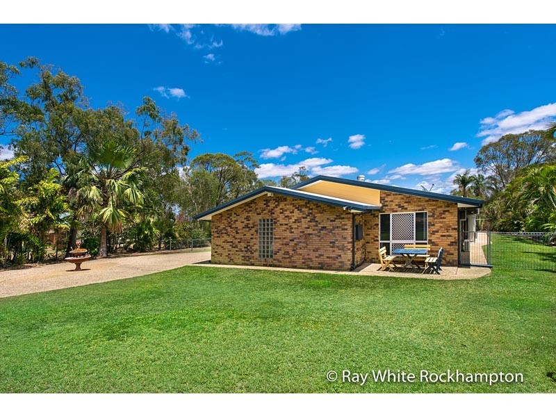 9 Samuel Crescent, Parkhurst QLD 4702