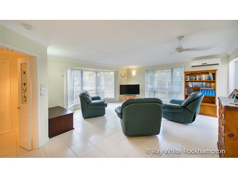 9 Samuel Crescent, Parkhurst QLD 4702