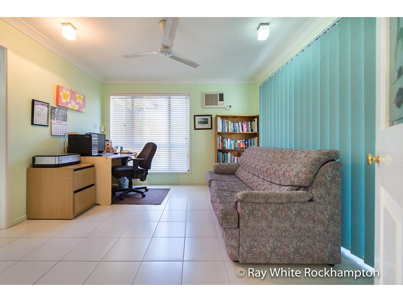 9 Samuel Crescent, Parkhurst QLD 4702