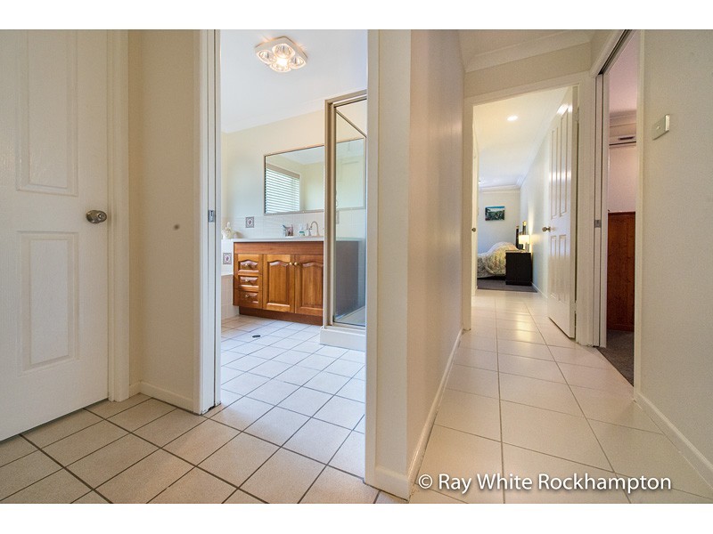 9 Samuel Crescent, Parkhurst QLD 4702