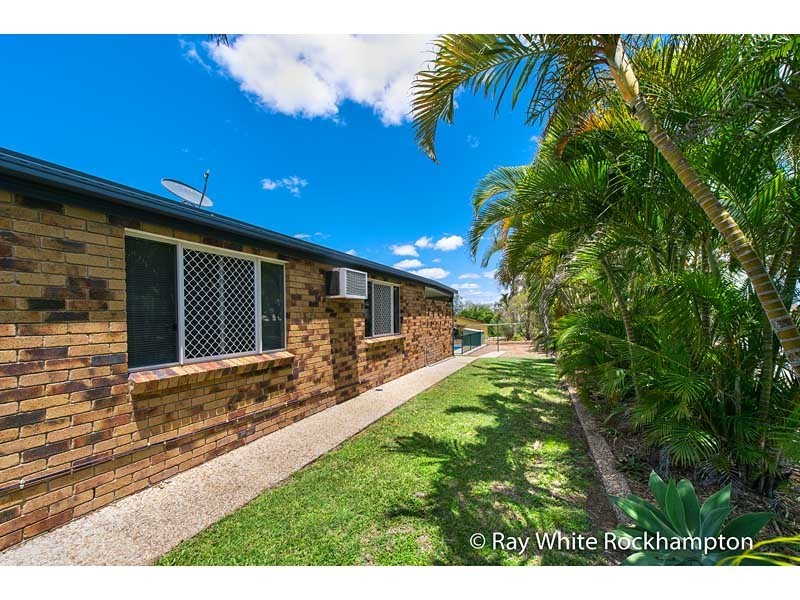 9 Samuel Crescent, Parkhurst QLD 4702