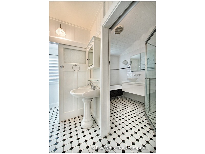 43 Church Street, Allenstown QLD 4700