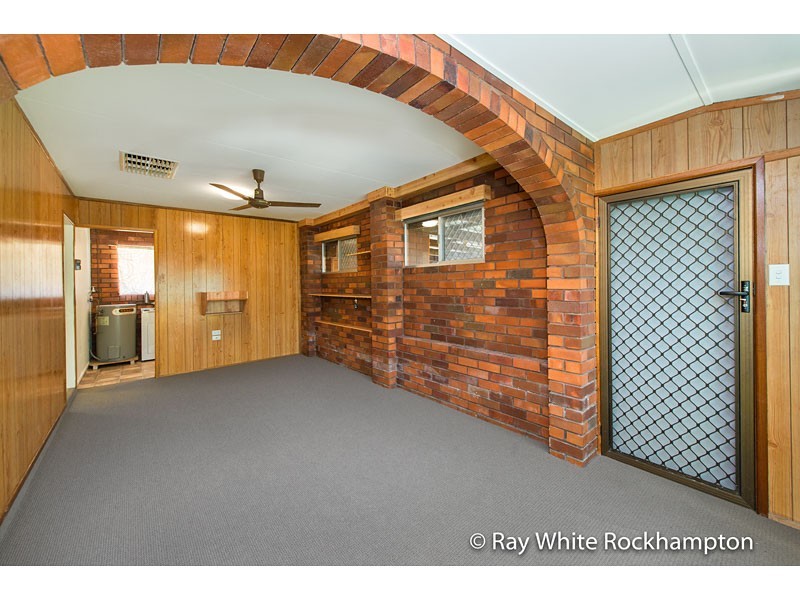 22 Duffy Street, Kawana QLD 4701