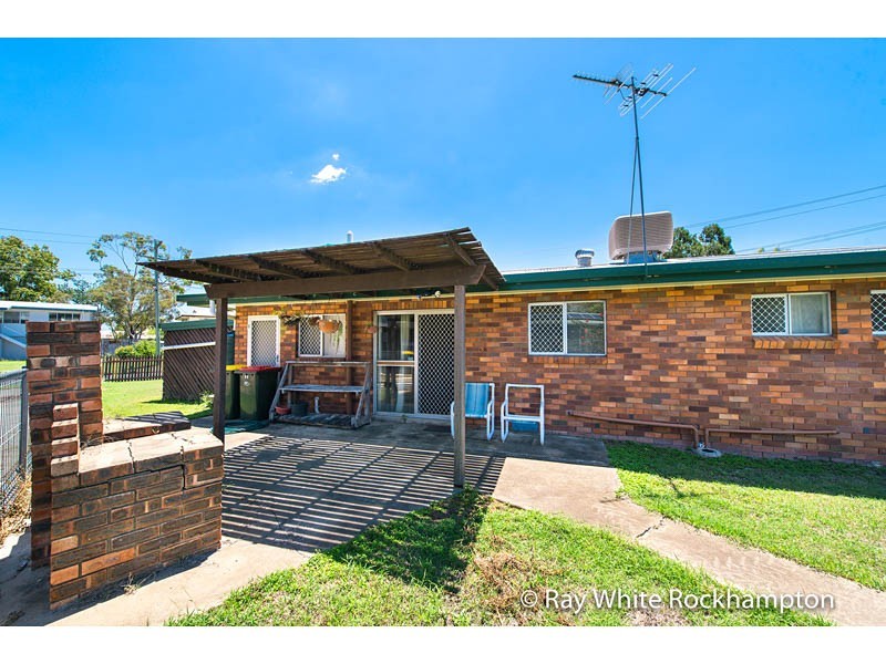 22 Duffy Street, Kawana QLD 4701