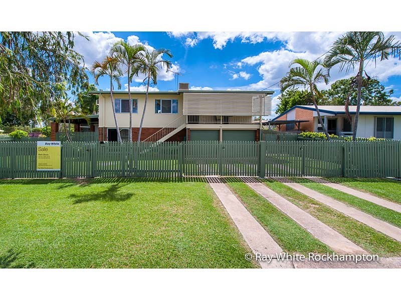 93 Stenlake Avenue, Kawana QLD 4701