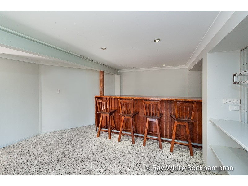 93 Stenlake Avenue, Kawana QLD 4701
