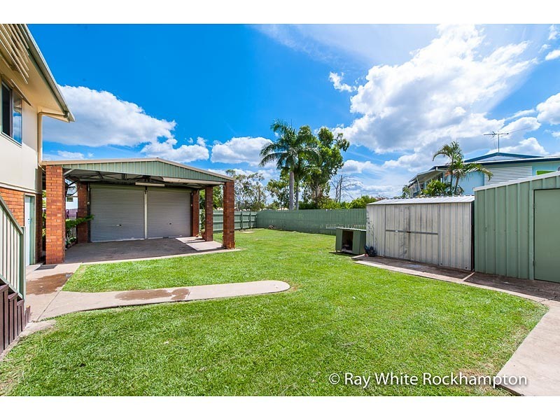 93 Stenlake Avenue, Kawana QLD 4701