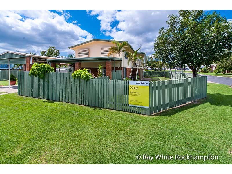 93 Stenlake Avenue, Kawana QLD 4701
