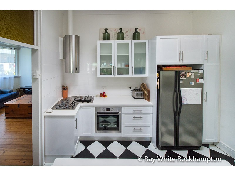9 Henry Street, The Range QLD 4700