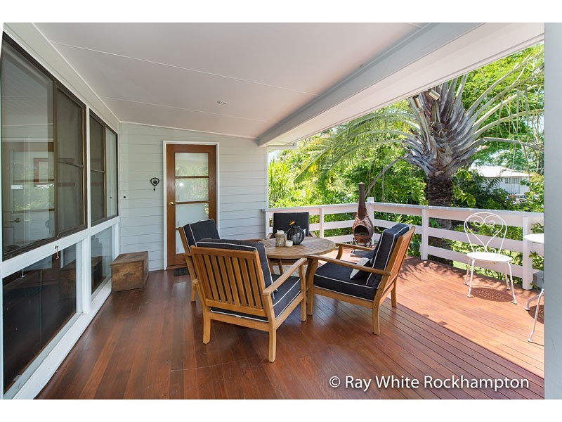 9 Henry Street, The Range QLD 4700