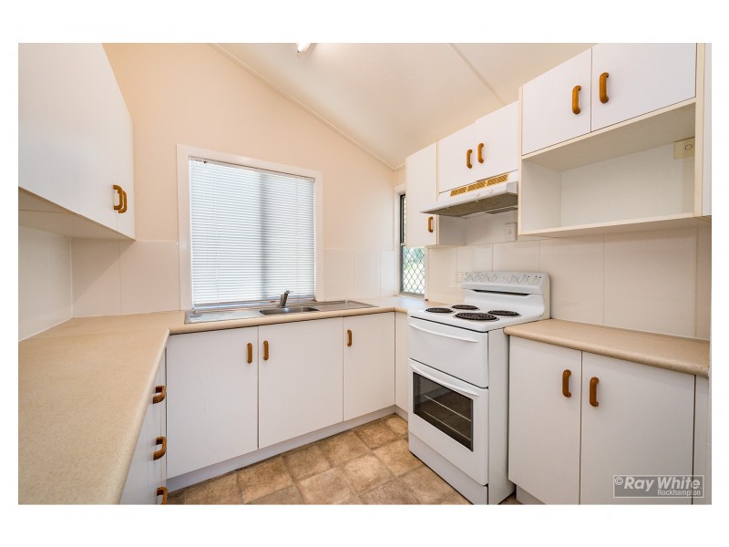 249A Moore Street, Berserker QLD 4701