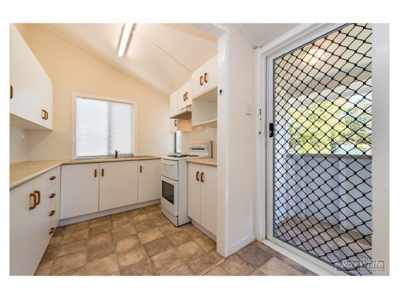 249A Moore Street, Berserker QLD 4701