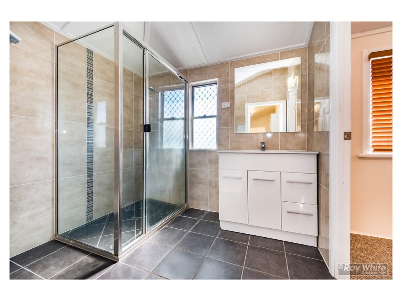 249A Moore Street, Berserker QLD 4701