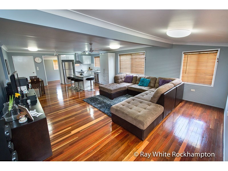 12 Crick Street, Kawana QLD 4701