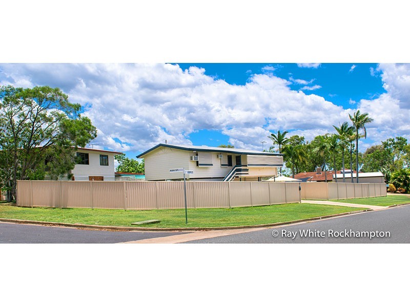 12 Crick Street, Kawana QLD 4701