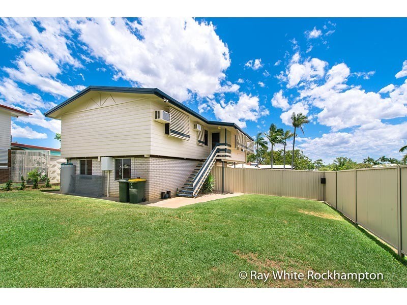 12 Crick Street, Kawana QLD 4701