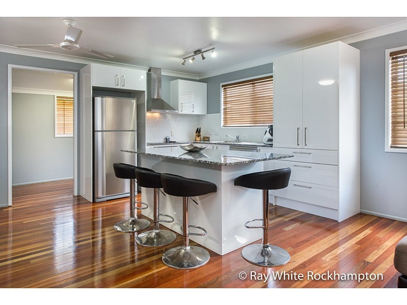 12 Crick Street, Kawana QLD 4701