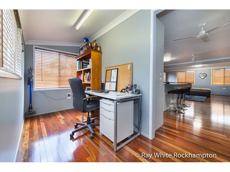 12 Crick Street, Kawana QLD 4701