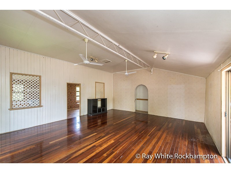 5 Ellis Street, Berserker QLD 4701