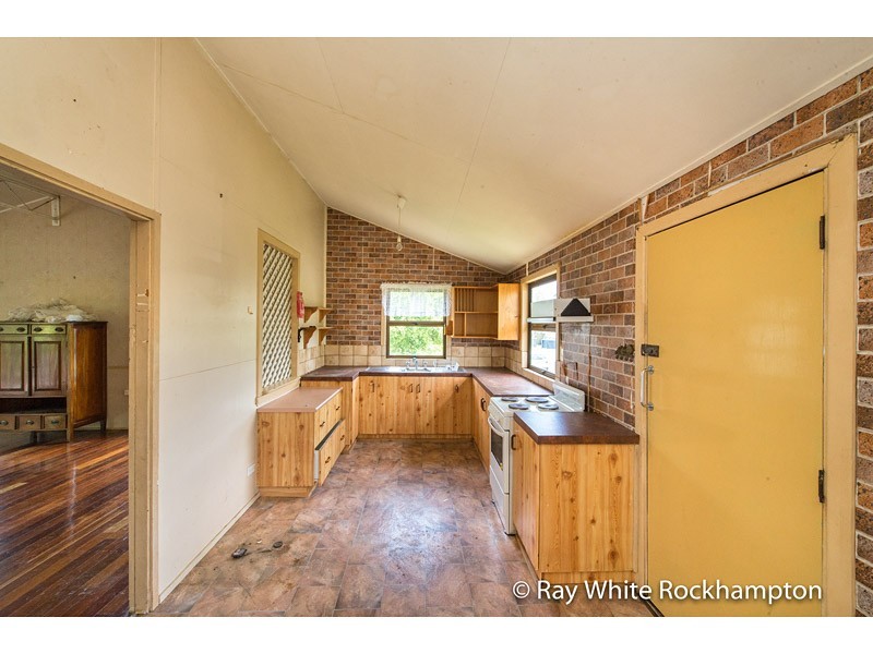 5 Ellis Street, Berserker QLD 4701