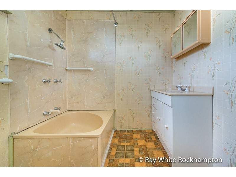 5 Ellis Street, Berserker QLD 4701