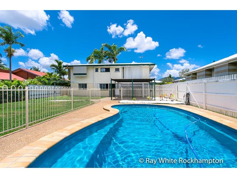 16 Davidson Street, Park Avenue QLD 4701