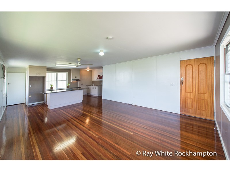 16 Davidson Street, Park Avenue QLD 4701
