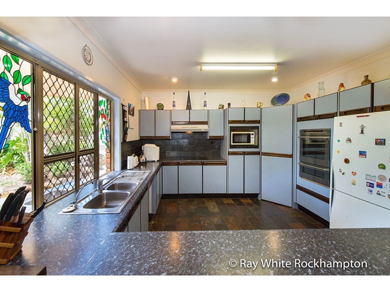 12 Schlencker Drive, Glenlee QLD 4711