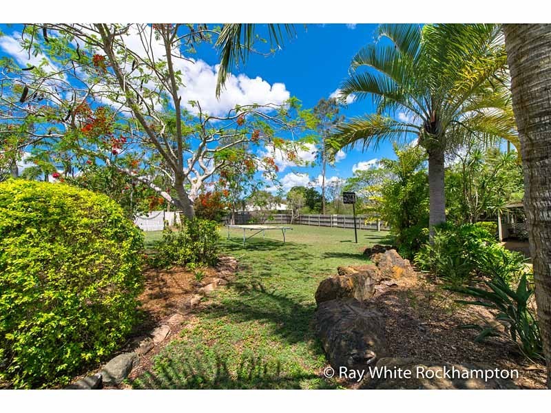 12 Schlencker Drive, Glenlee QLD 4711