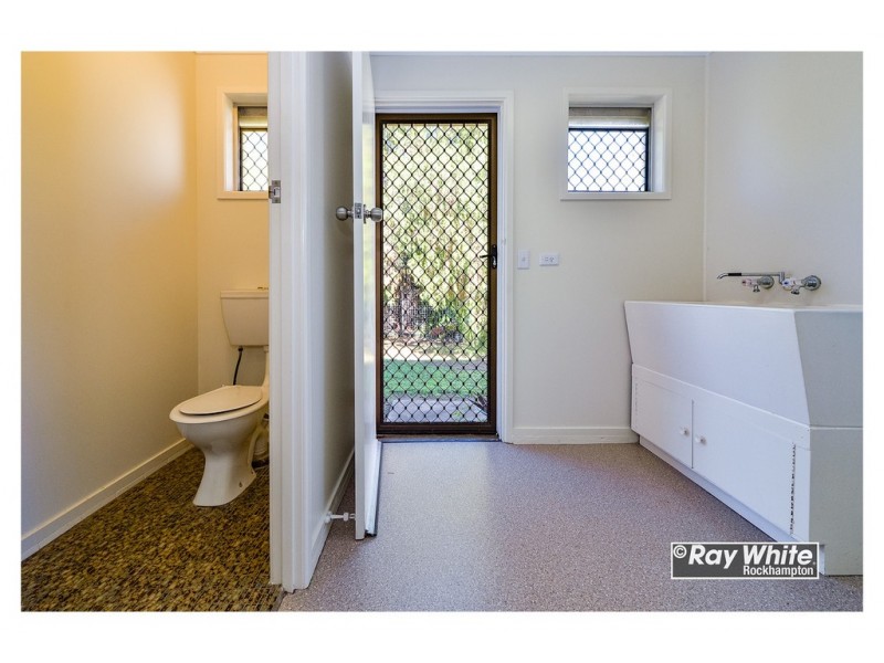 2/106 Hyde Street, Frenchville QLD 4701