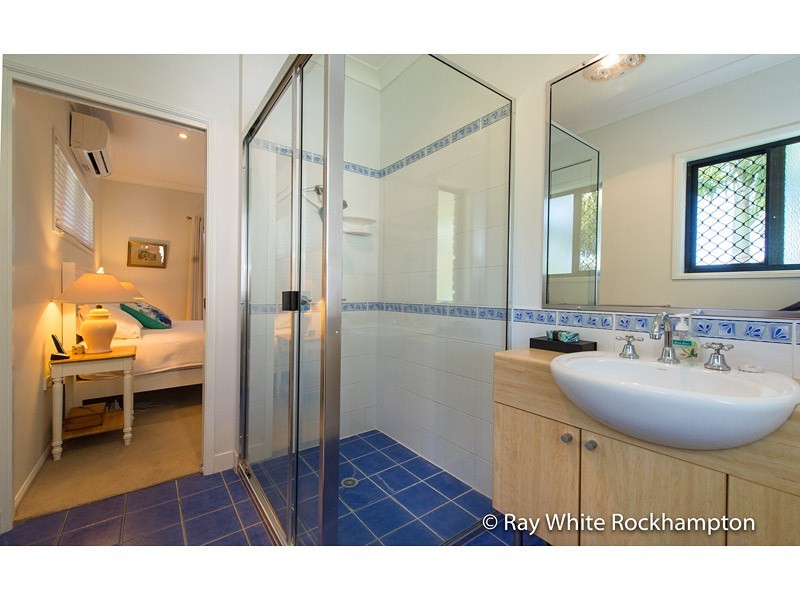 4 Greenwood Close, Frenchville QLD 4701