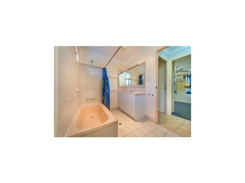 67 Bean Avenue, Parkhurst QLD 4702