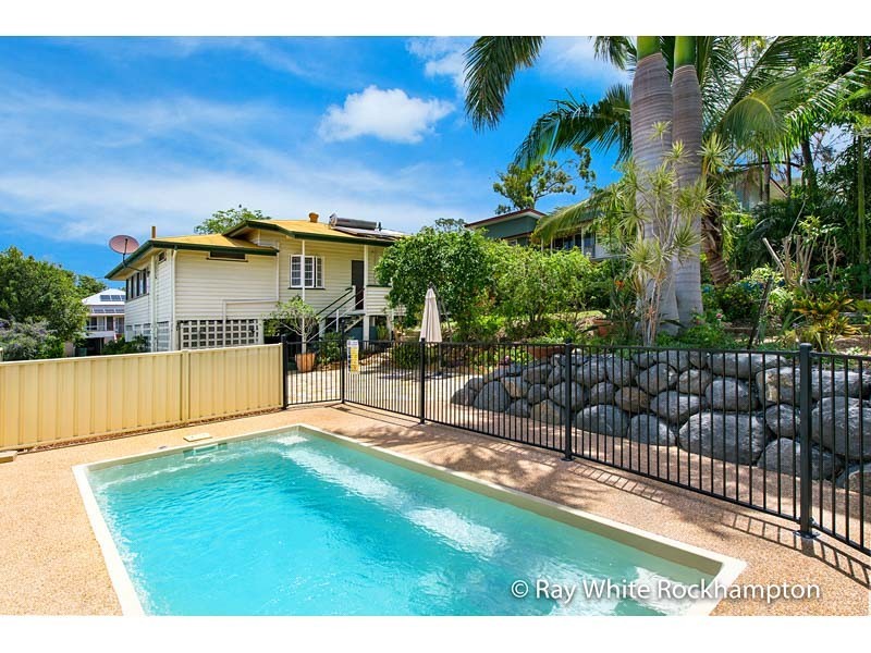 8 Macgregor Street, The Range QLD 4700