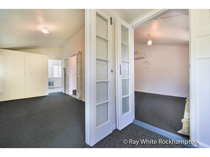 8 Macgregor Street, The Range QLD 4700
