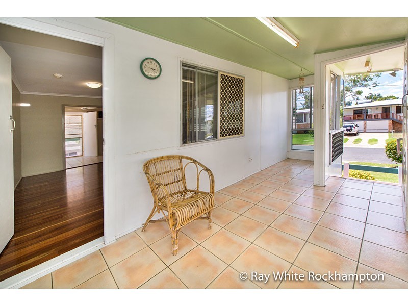 62 Gray Street, Park Avenue QLD 4701