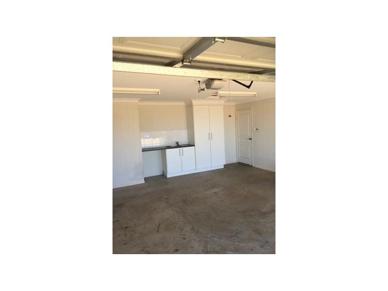 2 Abby Drive, Gracemere QLD 4702