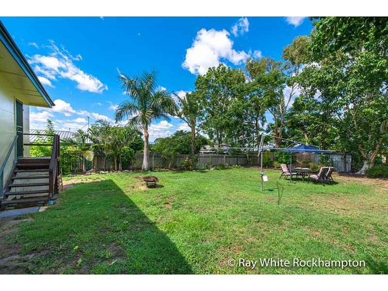 469 Crane Avenue, Kawana QLD 4701