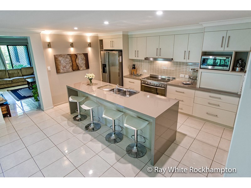 162 Angela Road, Rockyview QLD 4701