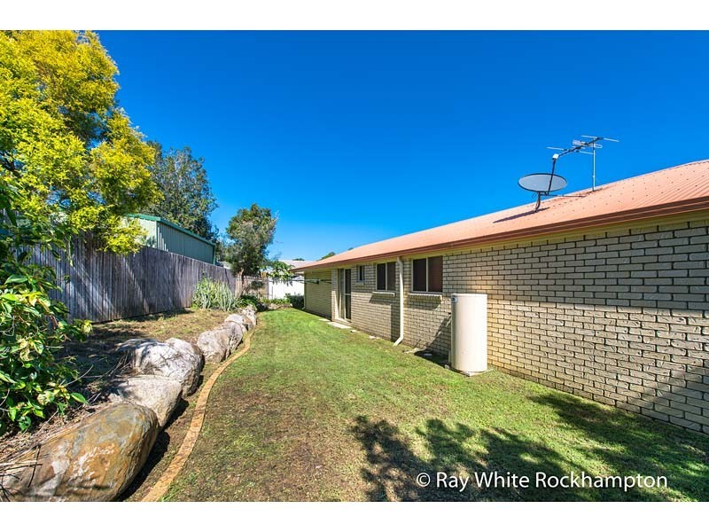 10 Van Haeren Street, Kawana QLD 4701