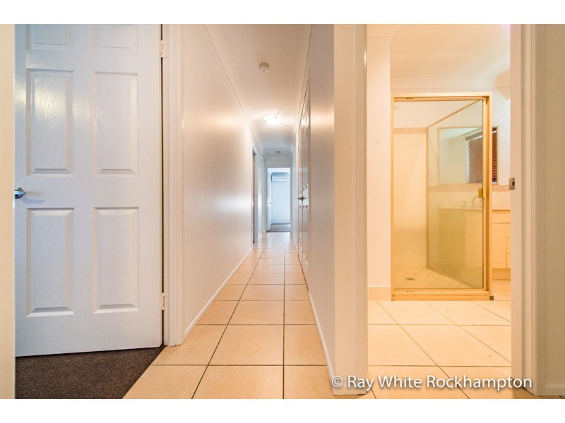 10 Van Haeren Street, Kawana QLD 4701