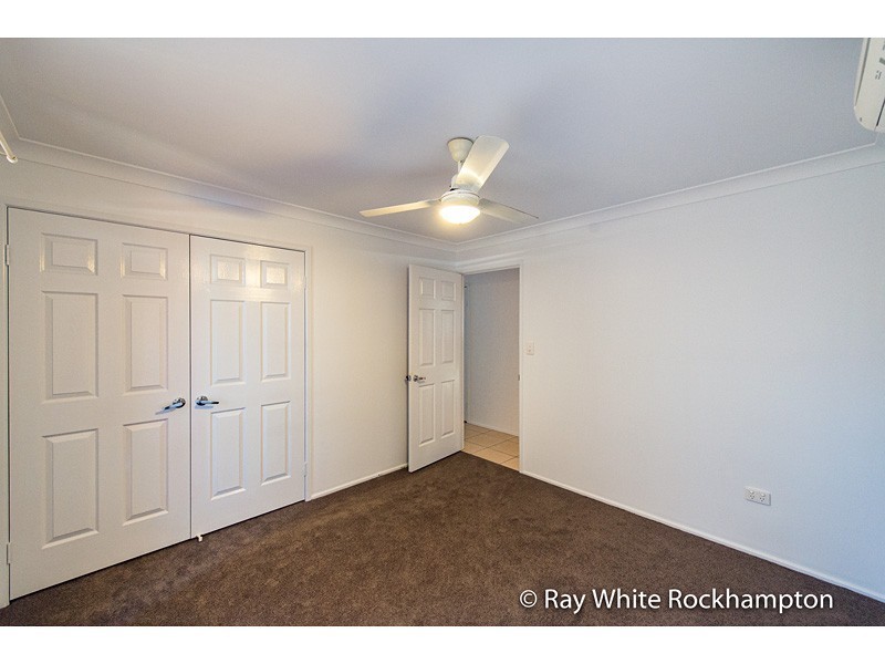 10 Van Haeren Street, Kawana QLD 4701