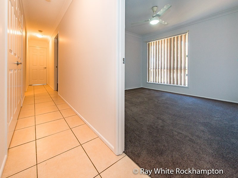 10 Van Haeren Street, Kawana QLD 4701
