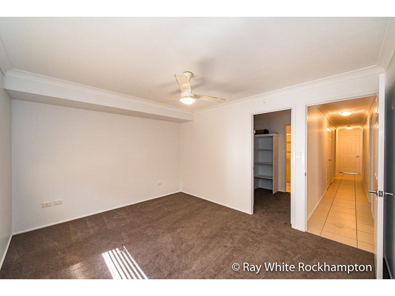 10 Van Haeren Street, Kawana QLD 4701