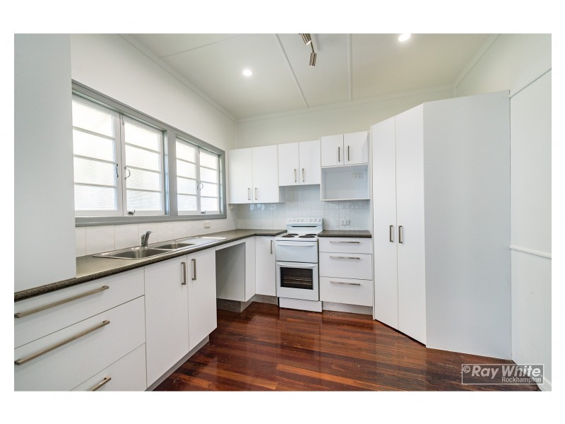 16 Denning Street, Park Avenue QLD 4701