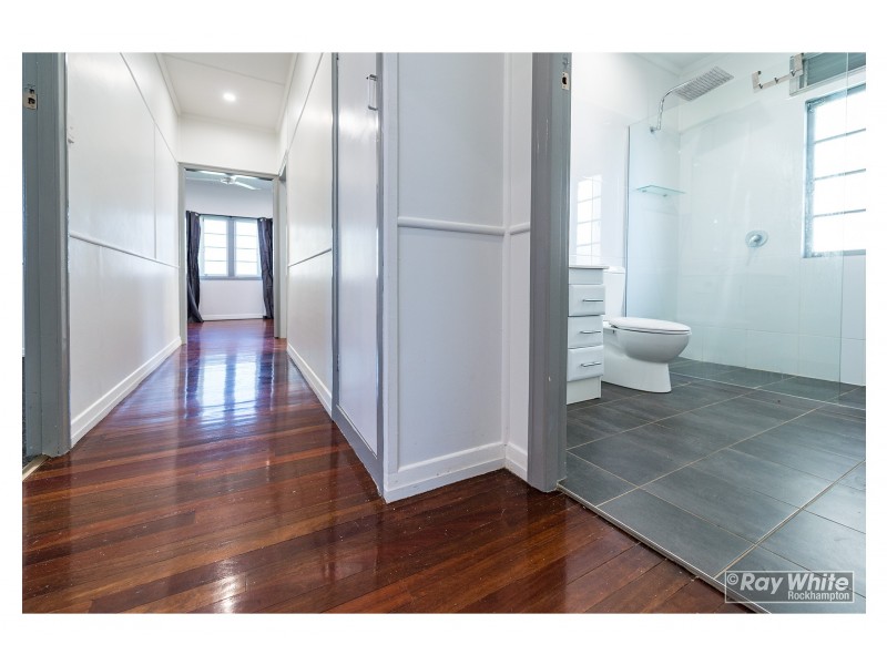 16 Denning Street, Park Avenue QLD 4701