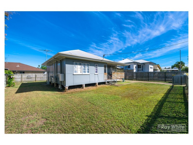 16 Denning Street, Park Avenue QLD 4701