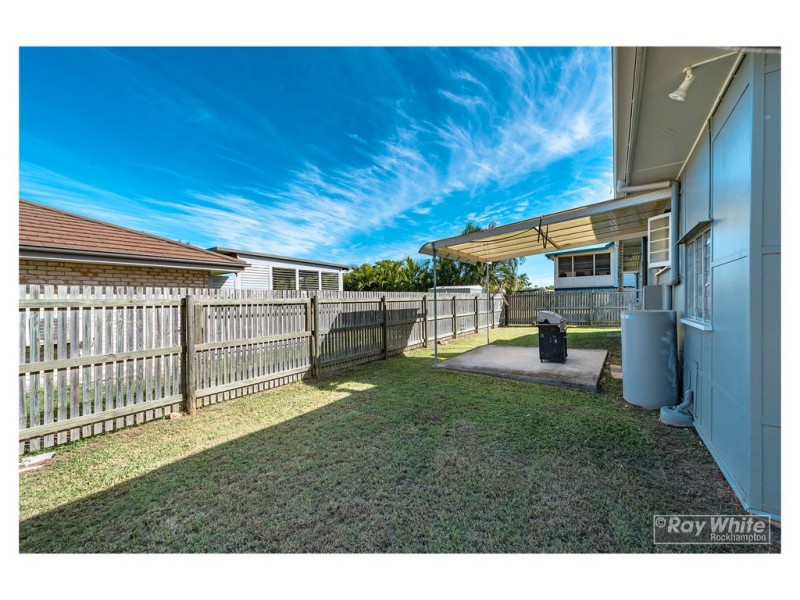 16 Denning Street, Park Avenue QLD 4701