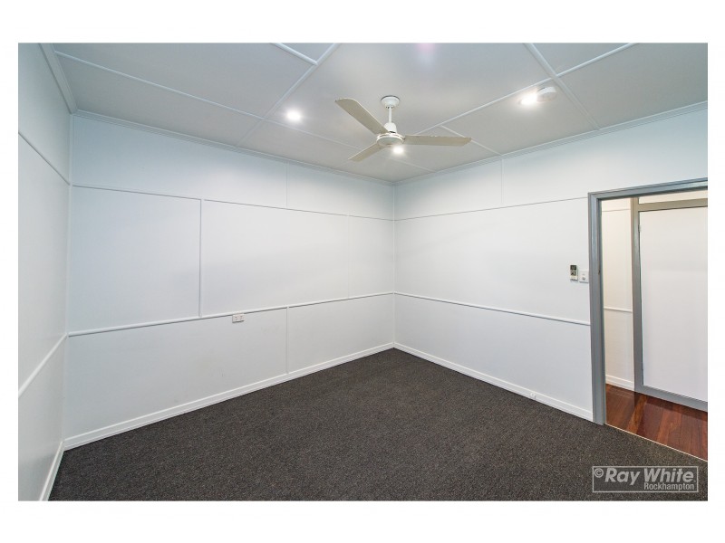 16 Denning Street, Park Avenue QLD 4701