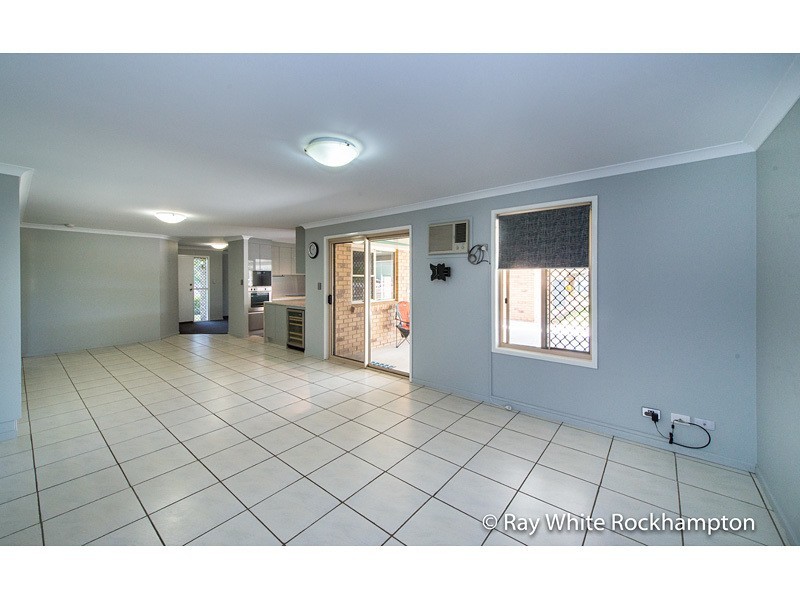 7 Hendy Drive, Glenlee QLD 4711