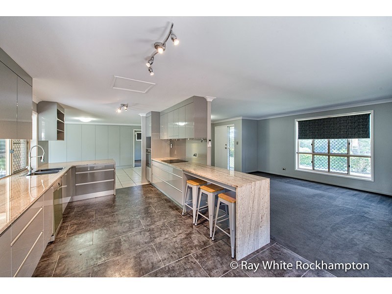 7 Hendy Drive, Glenlee QLD 4711